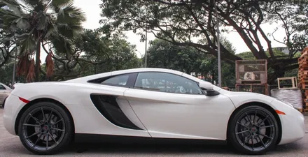 맥라렌 MP4-12C 휠타이어 장착 맥라렌휠 20인치 휠타이어 / 경기 고양 일산서구
