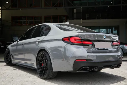 BMW G30 530i 20인치 휠타이어 장착 BC휠 BC포지드 휠 BC레이싱 일체형 서스펜션 장착 프론트립 리어 디퓨져 언더립 / 경기 고양 일산서구