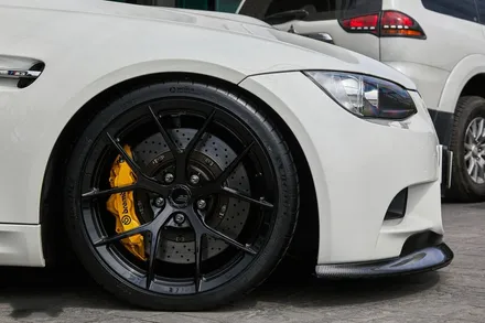 BMW E92 M3 19인치 BC휠 타이어 장착 브렘보 브레이크 시스템 브렘보 그란트리스모 / 경기 고양 일산서구