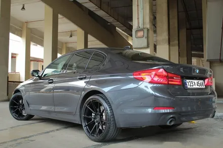 BMW G30 5시리즈 20인치 휠타이어 장착 BC휠 / 경기 고양 일산서구