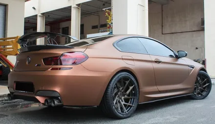 BMW M6 20인치휠타이어 가변배기시스템 트렁크 스포일러 윙 카본패키지 / 경기 고양 일산서구