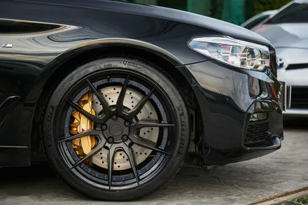BMW G30 540i 20인치 휠타이어 가변배기시스템 브레이크 시스템 / 경기 고양 일산서구