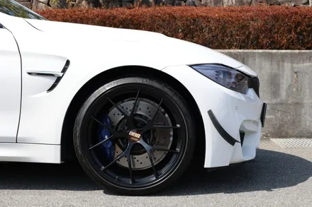 BMW F82 M4 20인치 휠타이어 BBS Ri-D 휠타이어 가변배기시스템 장착 / 경기 고양 일산서구