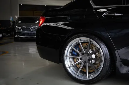 BMW F10 5시리즈 20인치휠 + M5 브레이크 시스템 / 경기 고양 일산서구