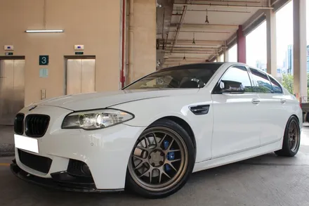 BMW F10 528i 19인치 휠타이어 가변배기시스템 일체형 서스펜션 / 경기 고양 일산서구