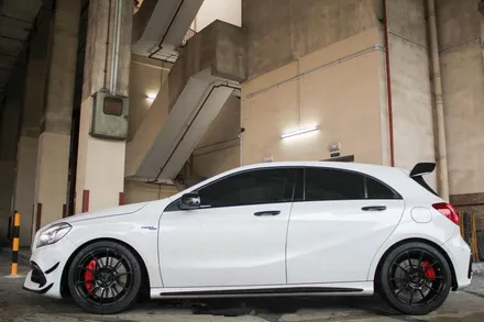 벤츠 W176 A45 AMG 19인치 휠타이어 장착 / 경기 고양 일산서구