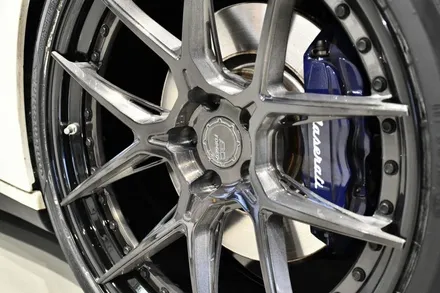 마세라티 기블리 휠타이어 21인치 일체형 서스펜션 장착 / 경기 고양 일산서구