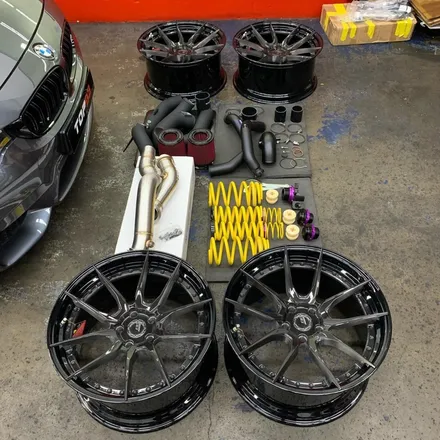 BMW M4 튜닝 휠타이어 다운파이프 다운스프링 흡기파이프 / 경기 고양 일산서구