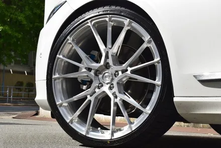 볼보 V90 휠 타이어 브레이크 패드 다운스프링 장착 / 경기 고양 일산서구