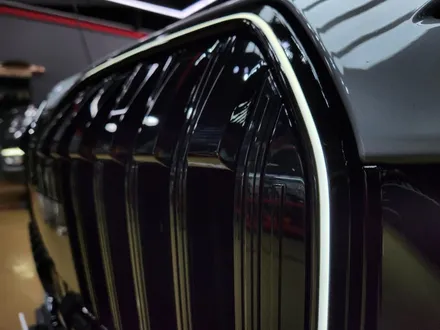 진주 BMW 7시리즈 (G70) 테일램프 윈도우 그릴 블랙유광 랩핑 크롬 딜리트 / 진주, 창원