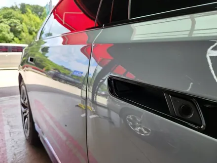 진주 BMW 7시리즈 (G70) 테일램프 윈도우 그릴 블랙유광 랩핑 크롬 딜리트 / 진주, 창원