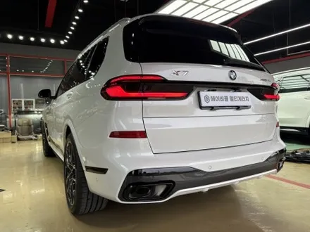 진주 사이드스텝 BMW x7 40i 크롬딜리트 블랙 유광머플러팁 킹스텝.전동사이드발판 튜닝 / 진주, 창원