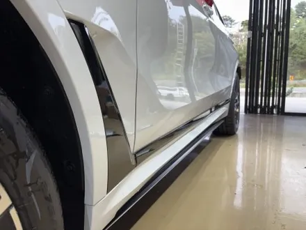 진주 사이드스텝 BMW x7 40i 크롬딜리트 블랙 유광머플러팁 킹스텝.전동사이드발판 튜닝 / 진주, 창원