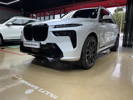 진주 사이드스텝 BMW x7 40i 크롬딜리트 블랙 유광머플러팁 킹스텝.전동사이드발판 튜닝 / 진주, 창원