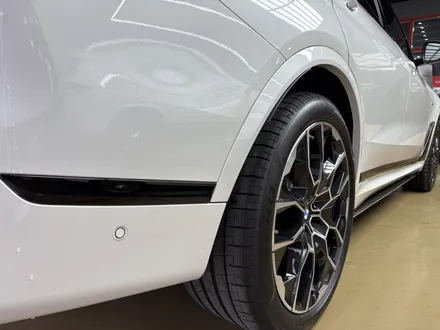 진주 사이드스텝 BMW x7 40i 크롬딜리트 블랙 유광머플러팁 킹스텝.전동사이드발판 튜닝 / 진주, 창원