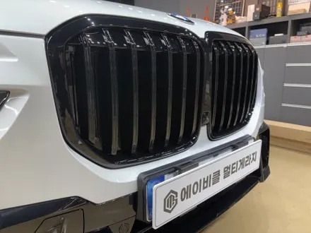 진주 사이드스텝 BMW x7 40i 크롬딜리트 블랙 유광머플러팁 킹스텝.전동사이드발판 튜닝 / 진주, 창원