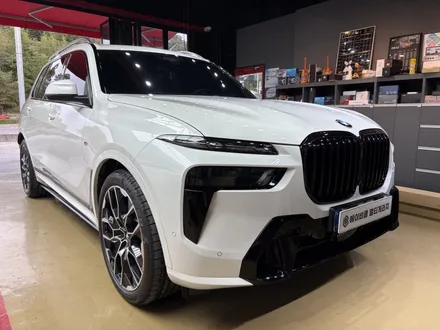 진주 사이드스텝 BMW x7 40i 크롬딜리트 블랙 유광머플러팁 킹스텝.전동사이드발판 튜닝 / 진주, 창원