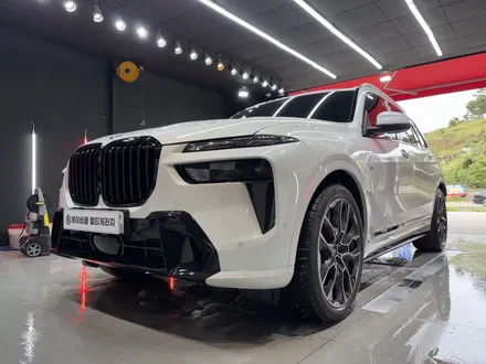 진주 사이드스텝 BMW x7 40i 크롬딜리트 블랙 유광머플러팁 킹스텝.전동사이드발판 튜닝 / 진주, 창원