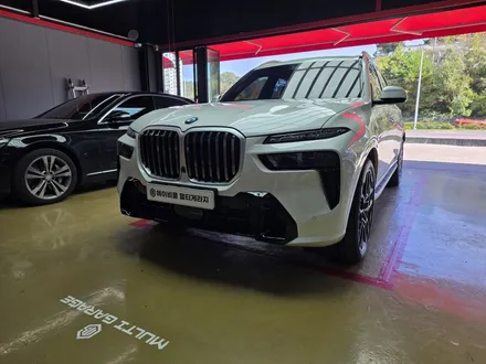 진주 사이드스텝 BMW x7 40i 크롬딜리트 블랙 유광머플러팁 킹스텝.전동사이드발판 튜닝 / 진주, 창원