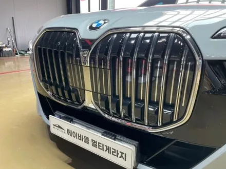진주 BMW 7시리즈 (G70) 테일램프 윈도우 그릴 블랙유광 랩핑 크롬 딜리트 / 진주, 창원