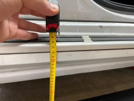 진주 튜닝 BMW x7 킹스텝 전동 사이드발판 와이드타입 면발광 블랙 LED 사이드스텝 장착 / 진주, 창원
