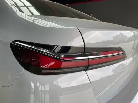 진주 BMW 7시리즈 (G70) 테일램프 윈도우 그릴 블랙유광 랩핑 크롬 딜리트 / 진주, 창원