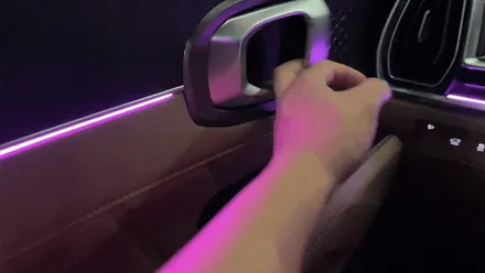 진주 더뉴 쏘렌토 MQ4 에이비클 RGB 엠비언트 장착으로 실내 감성 업그레이드 / 진주, 창원