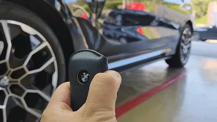 진주 BMW x7 40i 순정 사이드스텝 탈거.사이드스커트 도색 장착후 전동사이드스텝 장착 튜닝 / 진주, 창원