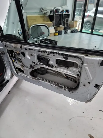 BMW Z3 헤드유닛& 포칼 스피커 / 서울 서초, 양재, 개