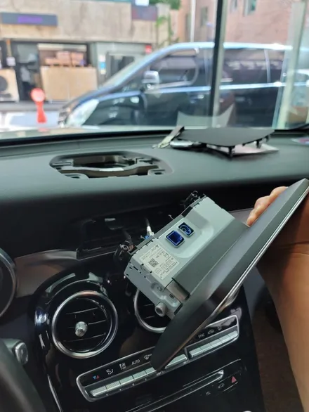 벤츠 GLC 300 안드로이드 올인원 10\