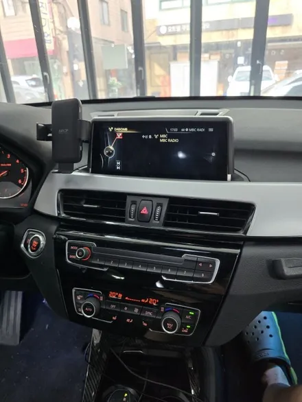BMW X1 알리직구 카플레이전용 모니터 / 서울 서초 양재동
