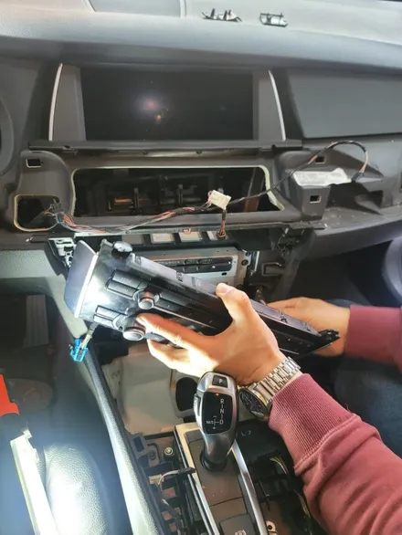BMW 5GT 안드로이드올인원 12.3\