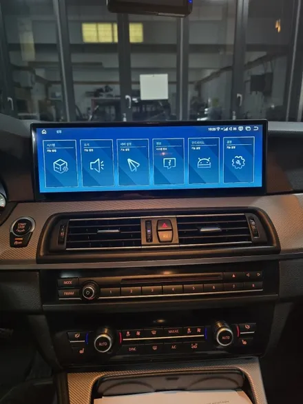 BMW 5시리즈 F10 클라이드코리아 15인치 안드로이드 올인원 장착. / 서울 서초 양재동