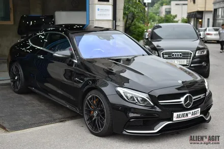 메르세데스 AMG C Coupe : 클리프디자인 아이리스 틴팅 필름 _고성능 세라믹 컬러 틴팅을 유리창에 입히기. / 성남시 분당구 운중동