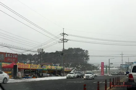 재규어 XE 20t 와 함께한 안면도 눈길 드라이빙!          진정한(원치 않았던) 눈길 시승기 / 성남시 분당구 운중동