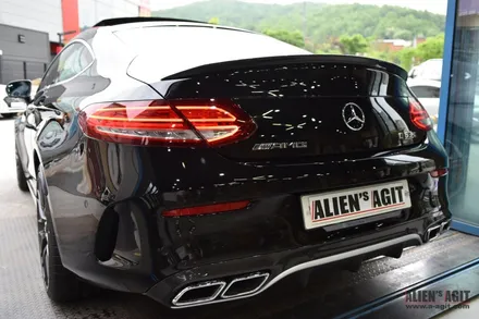 메르세데스 AMG C Coupe : 클리프디자인 아이리스 틴팅 필름 _고성능 세라믹 컬러 틴팅을 유리창에 입히기. / 성남시 분당구 운중동