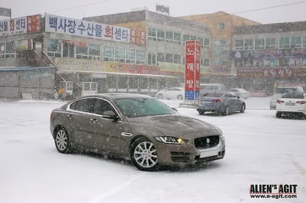 재규어 XE 20t 와 함께한 안면도 눈길 드라이빙!          진정한(원치 않았던) 눈길 시승기 / 성남시 분당구 운중동