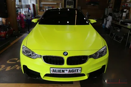 [에일리언 아지트] BMW M4 컨버터블 전체 형광 랩핑 / 성남시 분당구 운중동