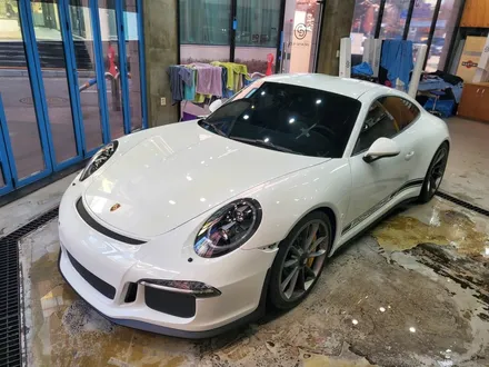 순도 100% 포르쉐 : 포르쉐 911R 다시 태어나다. / 성남시 분당구 운중동