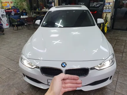 BMW 3시리즈 F30 순정 클락션 수리로 답답한 스트레스를 한방에 해결하여드렸습니다. 급할떄 안눌리면 정말...... 스트레스가...^^ / 서울 도봉구