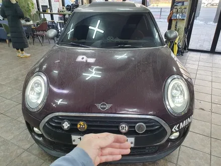 BMW 미니쿠퍼 F54 클럽맨 수명이 다한 메인배터리를 신품으로 교환하여 드렸습니다. 추운 겨울철 배터리 점검으로 낭패당하지 마세요,~~~^^ / 서울 도봉구