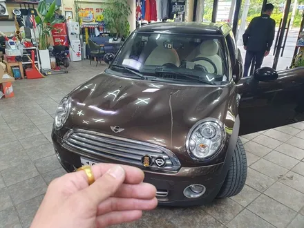 BMW 미니쿠퍼 R55 클럽맨 안전운전에 필수품 휘스토리표 와이드미러 장착과 가성비좋은 블랙박스 장착으로 안전하게 운행하세요~~~^^ / 서울 도봉구