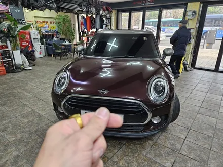 BMW 미니쿠퍼 F54 클럽맨 가져오신 블랙박스 장착으로 주행및 주차중 안전하게 녹화 하세요.~~~^^ / 서울 도봉구