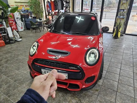 BMW 미니쿠퍼 F56 JCW 고장난 순정열선시트 수리로 올겨울 따뜻하게 보내실수있도록 하여 드렸습니다.~~~^^ / 서울 도봉구