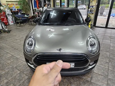 BMW 미니쿠퍼 F54 클럽맨 수명이 다한메인 배터리를 교환하여 차량에 컨디션을 회복시켜 드렸습니다.~~~~~^^ / 서울 도봉구
