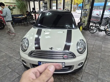 BMW 미니쿠퍼 R55 클럽맨 고질병 브레이크등 경고등 수리와 함께 헤드라이트 커넥터 단선을 모두 살려 드렸습니다.~~~^^ / 서울 도봉구