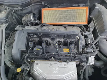 BMW 미니쿠퍼 R55 클럽맨 엔진헤드 로커암 커버 가스켓 파손으로 누유가 심한 상태를 커버 앗세이 교환등 소모품 코일 점화플러그 엔진오일 전체 점검으로 차량에 컨디션을 UP~~~ / 서울 도봉구