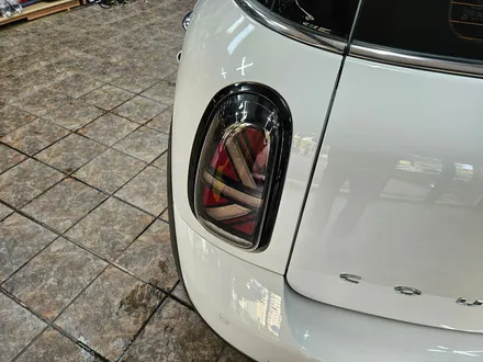 BMW 미니쿠퍼 R60 컨트리맨 가져오신 유니언잭 테일램프 장착과 편리한 오토라이트 모듈 장착으로 차량이 더욱더 편리해집니다.~~~^^ / 서울 도봉구