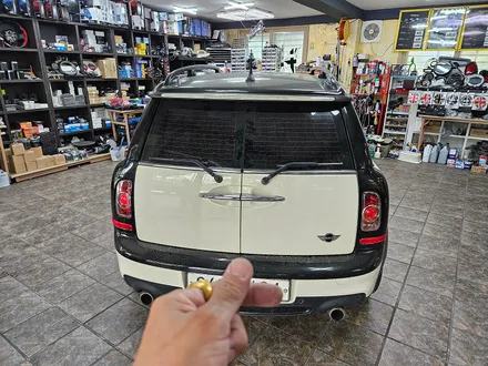 BMW 미니쿠퍼 R55 클럽맨 윈도우 단차 조정과 함께 고질병 브레이크등 경고등을 수리하여 스트레스에서 해방시켜 드렸습니다.~~~^^ / 서울 도봉구