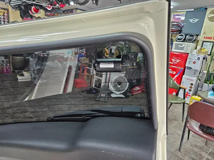 BMW 미니쿠퍼 R56 완전 방전된 메인배터리 교환과 리모컨배터리 교환으로 살려드렸으며 F54 클럽맨 가져오신 블랙박스를 모두 교환하여 드렸습니다.~~~^^ / 서울 도봉구